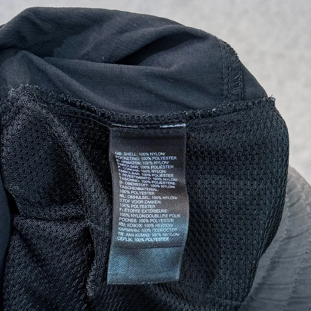 The North Face Charcoal Gray Black Activewear Running Shorts Men's Size Small